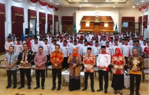 Gubernur Jatim Hadiri Pengukuhan Pengurus ABPEDNAS, Badrul Amali: Sangat Berterima Kasih pada Ibu Khofifah Indar Parawansa