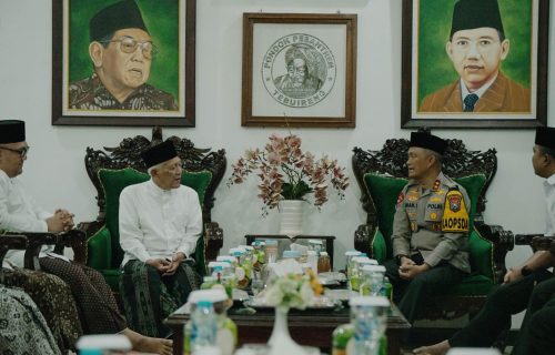 Perkuat Silaturahmi, Kapolda Jatim Kunjungi Ponpes Tebuireng Jombang