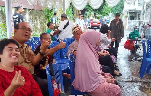 Pasca Hujan, Warga RW.10 Antusias Ke TPS