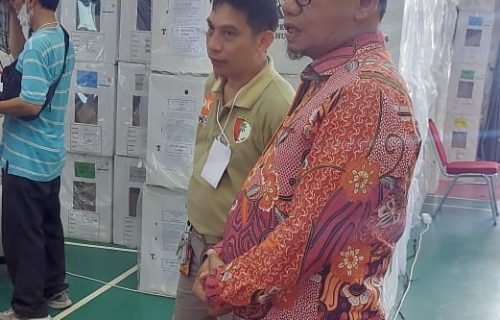 Ketua DPRD Kota Depok, Sambangi Balai Rakyat Depok Utara, Pantau Rekapitulasi