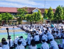 Pembinaan Guru Dan Siswa SMPN 2 Jombang, Pj Bupati Sugiat Berpesan Jangan Suka Nongkrong