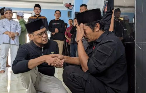 Dengan Penuh Haru, Wakil Wali kota Depok, Takziah Kerumah Duka