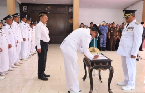 Perpanjangan Masa Jabatan Kades Dan BPD, Pj Bupati Jombang Mengajak Lebih Giat Berinovasi Melayani Masyarakat 