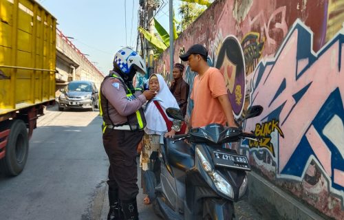 Melawan Arus lalu-lintas, Polisi Jaring 82 Pelanggar Lalin di Fly Over Peterongan Jombang