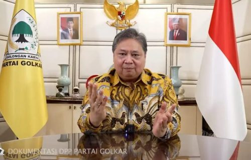 Setelah Menyatakan Mundur Dari Ketum Golkar, Airlangga Tinggalkan Rumah Dinas Menteri