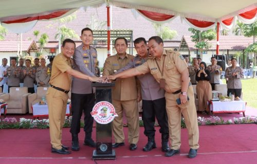 Pj. Bupati Jombang Resmikan Videotrone Tatag Trawang Tungga Polres Jombang
