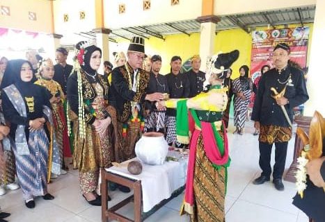 Pawai Budaya Memperingati Kemerdekaan RI Ke-79 Dan Hari Jadi Desa Karangdangan