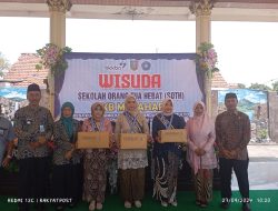 Wisuda Sekolah Orang Tua Hebat BKB Matahari Desa Pucangsimo
