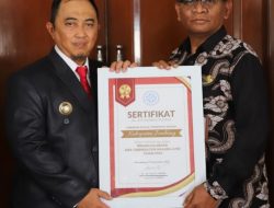Jombang Mendapat Penghargaan Dari Asosiasi Dinas Kesehatan Seluruh Indonesia