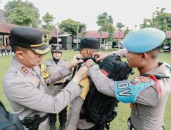 Pastikan Kamtibmas Aman dan Kondusif, Kapolres Jombang Pimpin Apel Pergeseran Personel ke TPS
