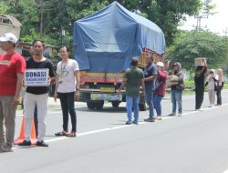 Seniman Utara Brantas Bakti Sosial Korban Banjir Wilayah Kesamben