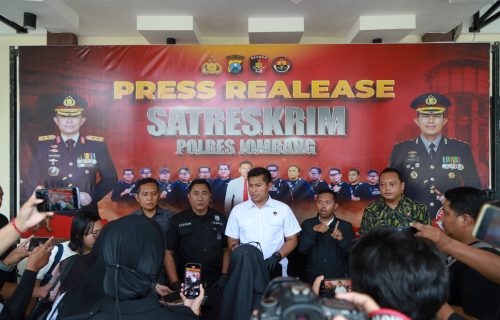 Perempuan Muda Melahirkan di Kamar Kos, Bayi Dibekap Hingga Tewas