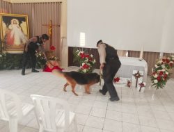 Jelang Misa Natal, Polres Jombang Lakukan Sterilisasi Gereja