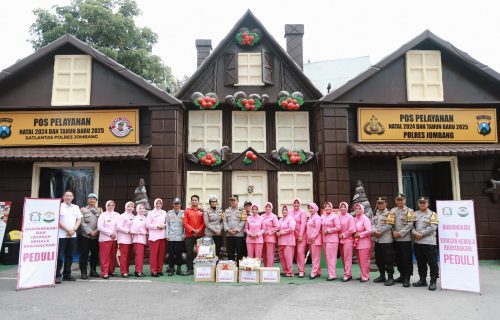 Wakapolres Jombang bersama Bhayangkari Tinjau Pospam dan Posyan Operasi Lilin Semeru 2024