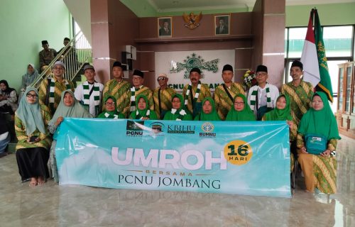Jamaah Umrah Perdana PC NU Jombang Resmi Diberangkatkan