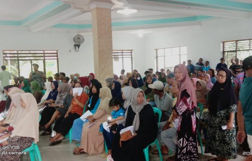 Penyaluran Shodaqoh Keluarga Besar H. Warsubi dan H. Agung Wujud Kepedulian Sosial