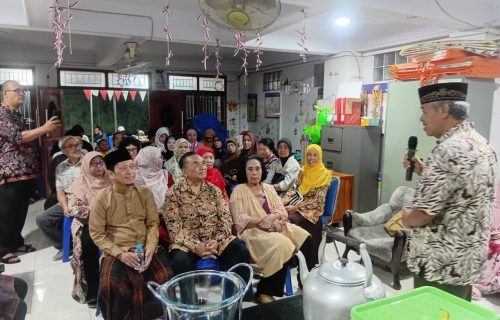 Warga Rukun Tetangga 03 /10 Depok Utara Laksanakan Halal Bi Halal