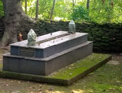 Pemerintah Desa Melaksanakan Pembongkaran Petilasan Makam Sunan Candramata Bin Sunan geseng (Jaka Bumi / R.Elang Putih)
