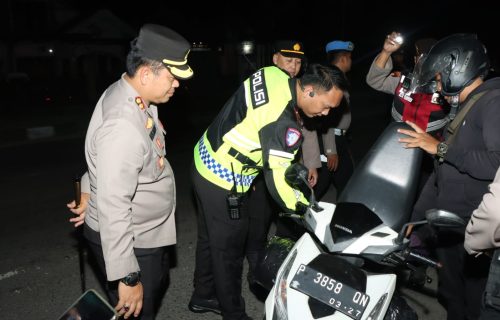 Kapolres Nganjuk Pimpin Langsung Patroli SREG dan Penyekatan di Perbatasan Jelang 1 Suro