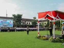 Kapolres Jombang Pimpin Apel Gelar Pasukan Operasi Patuh Semeru 2025