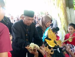 Sedekah Desa Keras Diwek Jombang: Kirab Hasil Bumi yang Meriah