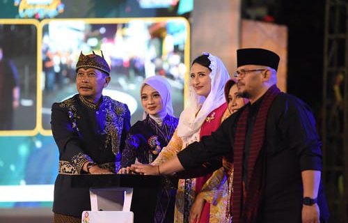 Kemeriahan APEKSI Night Carnival 2025: Kota Kediri Disulap Jadi Panggung Budaya Spektakuler
