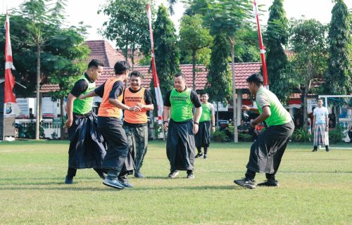 Meriahkan HUT Kemerdekaan RI ke-80, Polres Jombang Gelar Pertandingan Mini Soccer (Sepakbola Sarung)