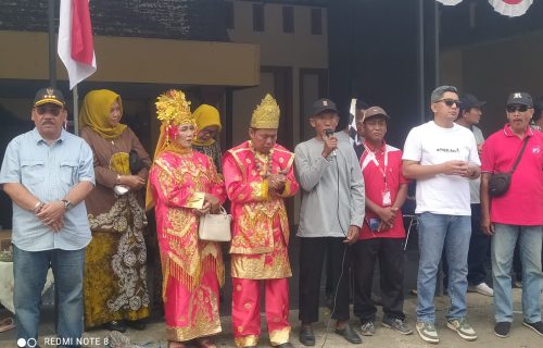 Karnaval Kemerdekaan 2025 di Desa Plumbon Gambang Meriah, Warga Tumpah Ruah di Jalan Utama