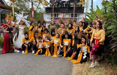 AURA WEDDING & Decoration Meriahkan Carnival 2025 Desa Bongkot