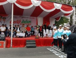 Ribuan Masyarakat Padati Jalur Gerak Jalan ROJO di Berangkatkan Wakil Bupati Jombang