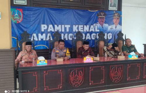 Pamit Kenal Camat Mojoagung Berlangsung Khidmat dan Penuh Keakraban