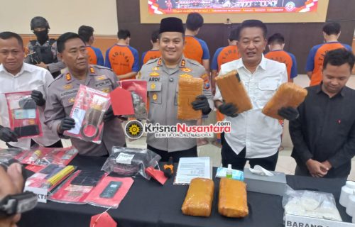 Polres Jombang Ungkap Sindikat Narkoba, Ribuan Pil Koplo,5 Kg Ganja Dan 216 Sabu Disita.