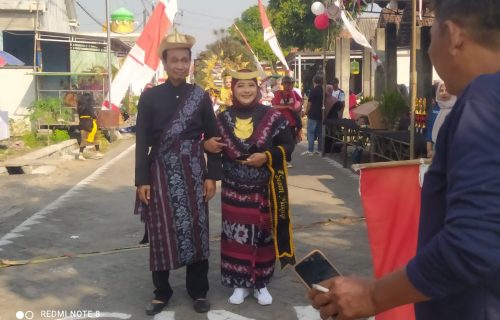 Pawai Budaya Dusun Kalangan Meriahkan HUT RI ke-80 di Keplak Sari, Peterongan Jombang