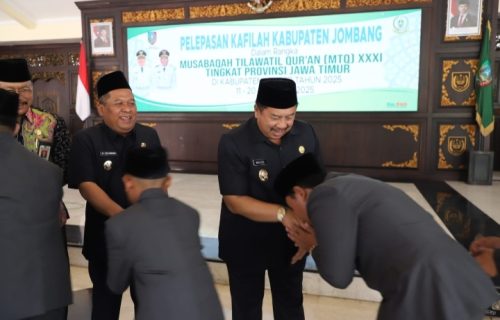 Kabupaten Jombang Berangkatkan Kafilah MTQ ke Jember, Bupati Warsubi Targetkan Juara Umum