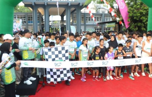 Wabup Salmanudin Berangkatkan Fun Run 5K Dies Natalis ke-60 Universitas Darul ‘Ulum Jombang