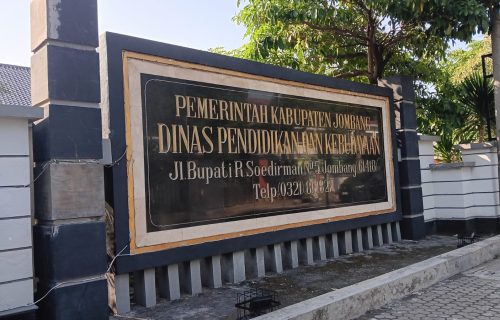 Krisis Integritas Dunia Pendidikan, Disdikbud Jombang Didesak Umumkan Sanksi Kepala Sekolah yang Menyimpang