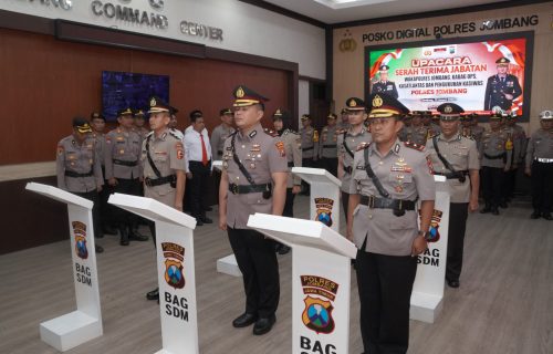 Polres Jombang Gelar Sertijab Waka Polres, Kabagops, Kasat Lantas dan Pengukuhan Kasiwas