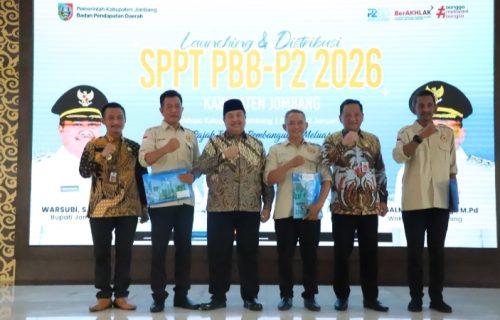 Optimalkan Pendapatan Daerah, Bupati Jombang Warsubi Launching Distribusi SPPT PBB-P2 Tahun 2026 dan Inovasi QR Code