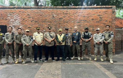 Satpol-pp Jombang Pastikan Keamanan Pemberangkatan Jemaah 1 Abad NU ke Malang