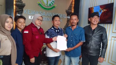 KEJARI KABUPATEN BLITAR, BAKAL USUT DUGAAN MANIPULASI SERTIFIKAT TANAH DAN DUGAAN KORUPSI DI DESA BULULAWANG