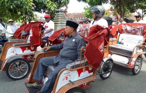 Bantuan 200 Becak Listrik Di Kota Blitar, Tan Ngi Hing Apresiasi Perjuangan Elim Tyu Samba.