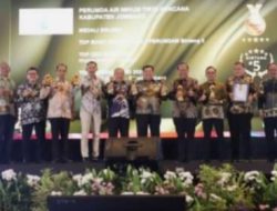Perumdam Tirta Kencana Jombang Sabet Golden Award, Pertahankan Bintang 5 Selama 4 Tahun