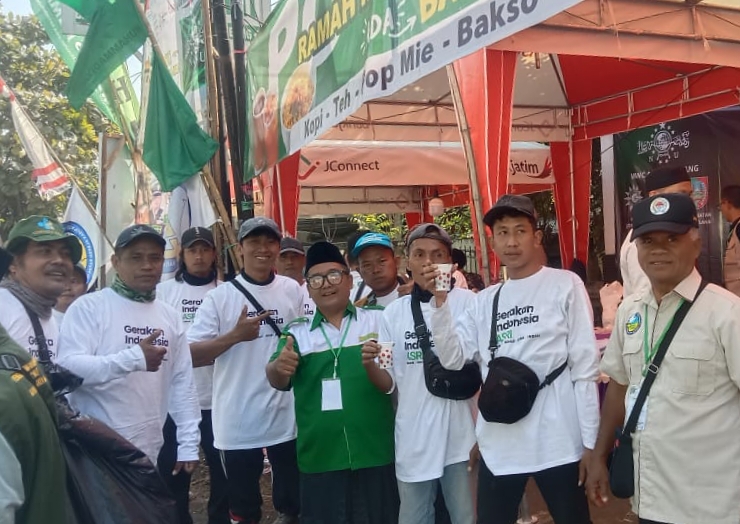 Berbagi Kebaikan Tanpa Batas: Aksi Bersama Layani Muktamirin Muktamar ke-35 NU di Tembelang